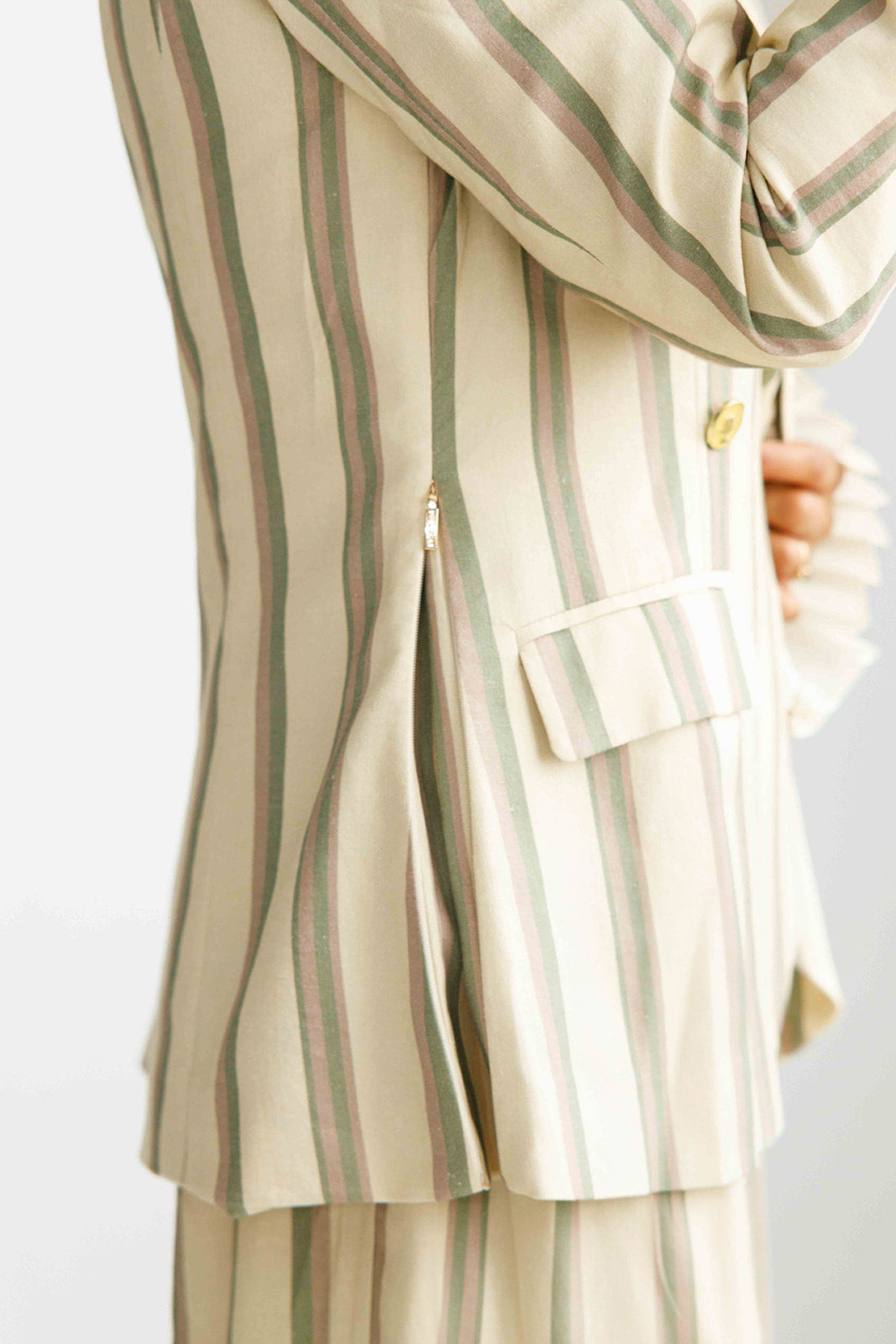 The Bandwidth | Linen Wrap Blazer