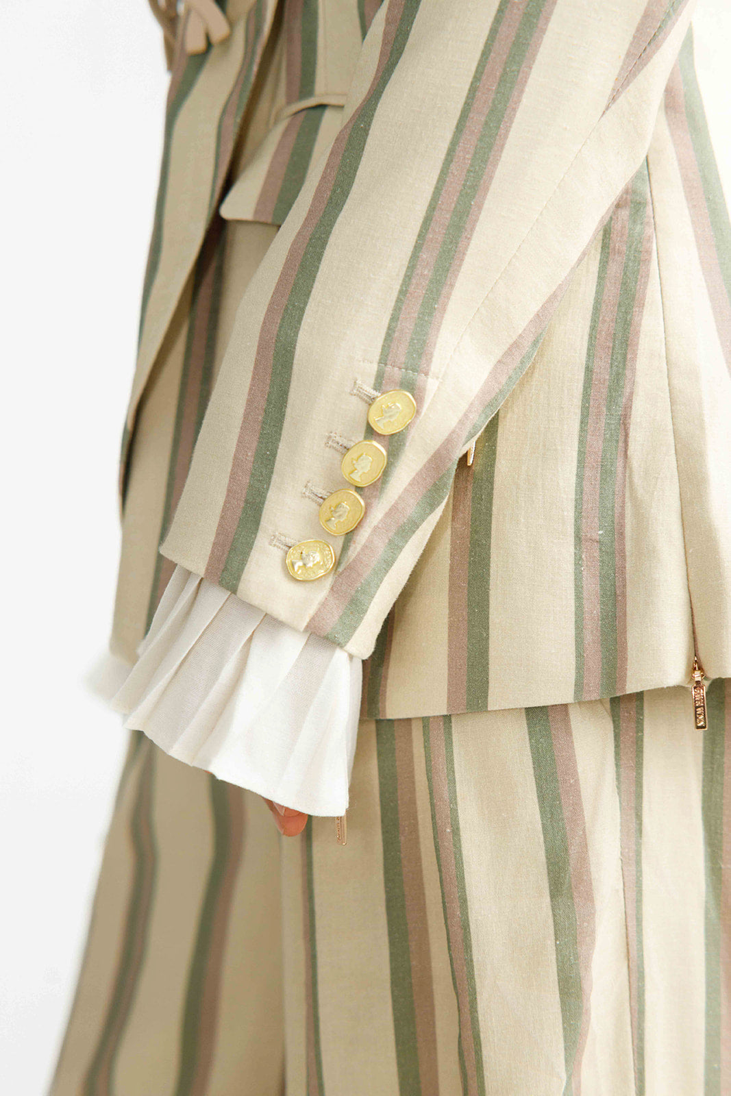 The Bandwidth | Linen Wrap Blazer