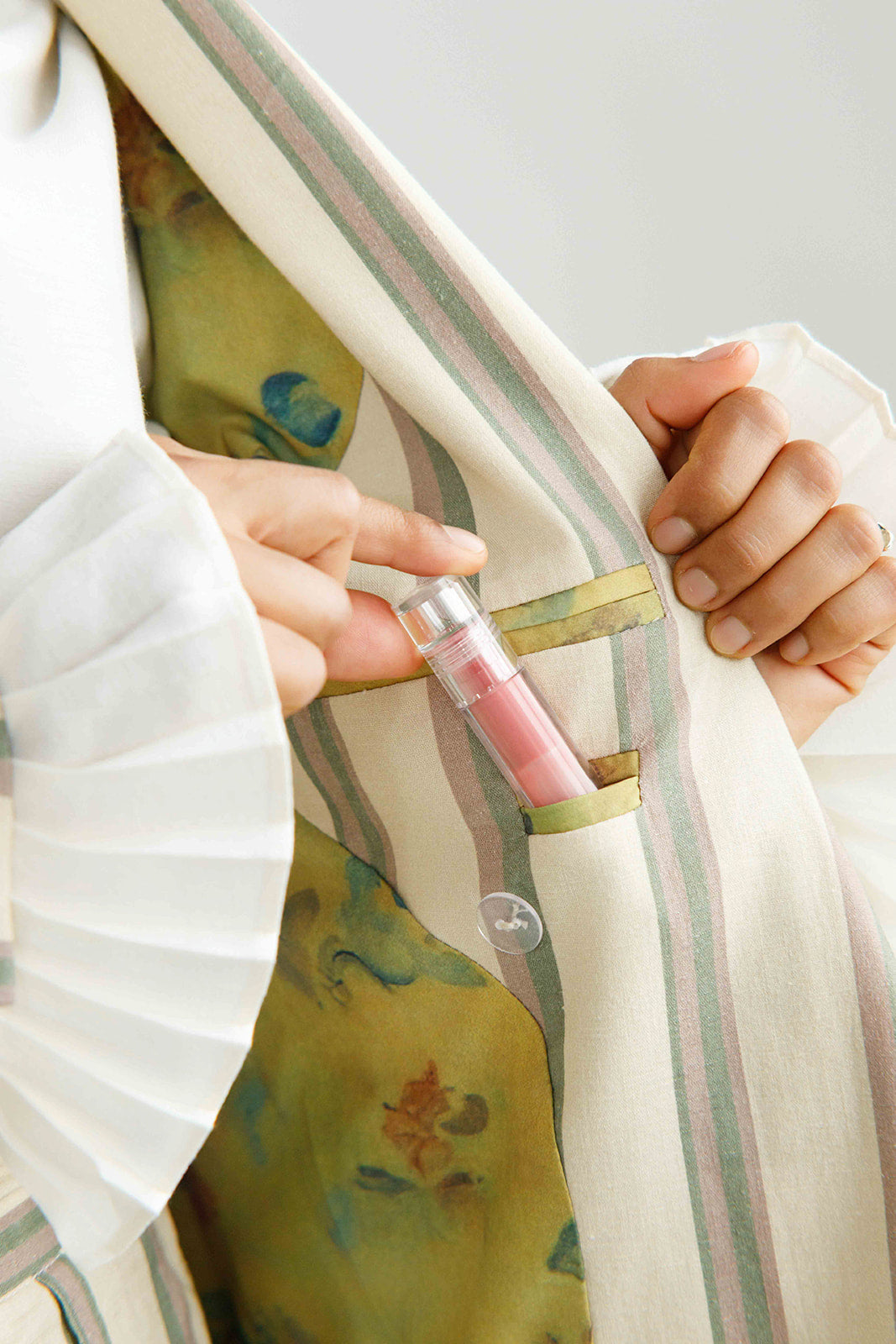 The Bandwidth | Linen Wrap Blazer