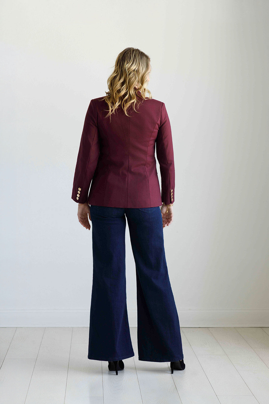 Julie's Summer Wine | Women's Bordeaux Adaptable Blazer