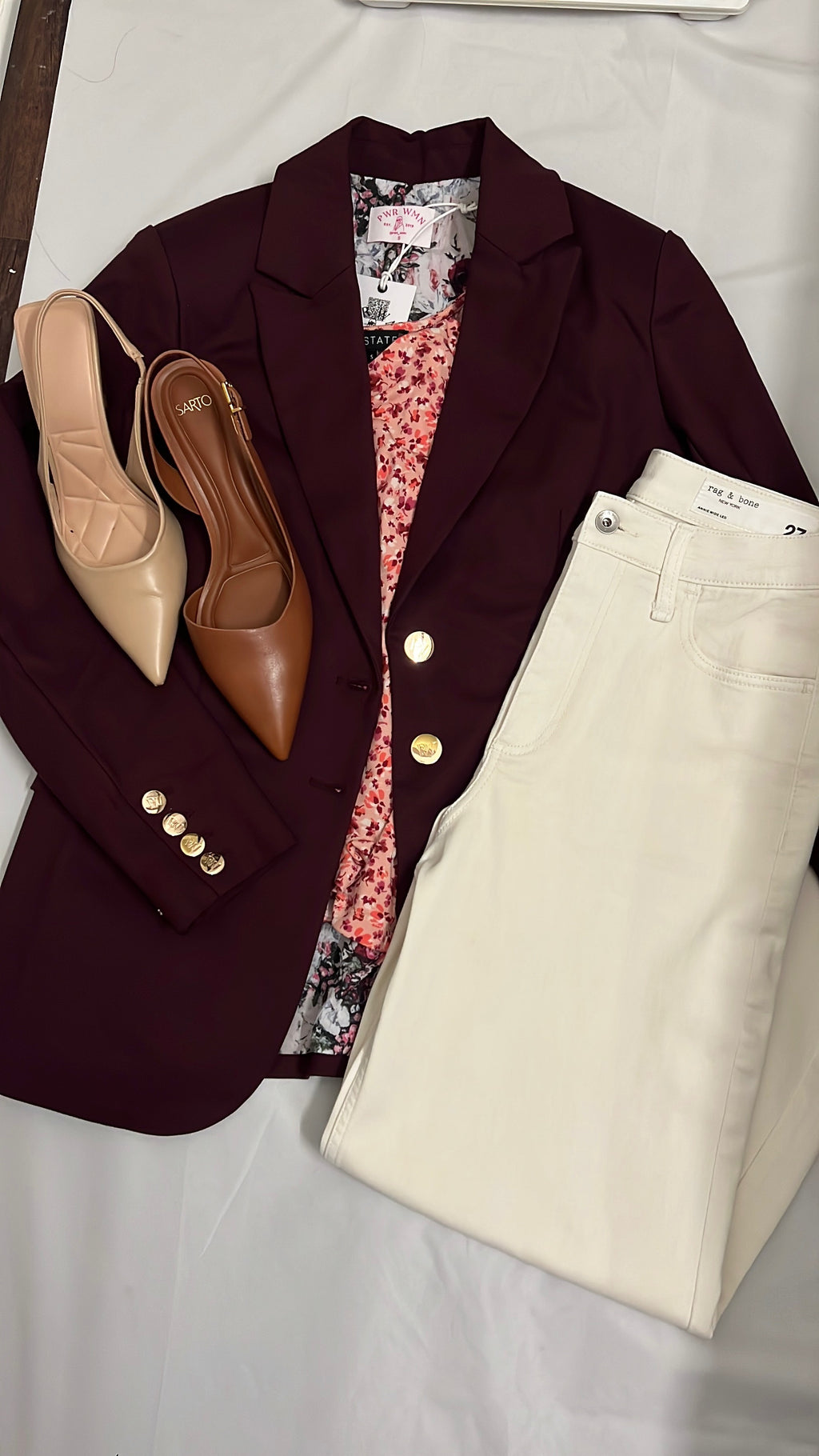 Julie's Summer Wine | Women's Bordeaux Adaptable Blazer